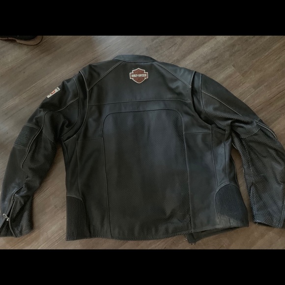 Meet your Posher, Jason - Picture 2 of 2